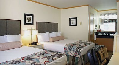 River House Inn, a Baymont by Wyndham