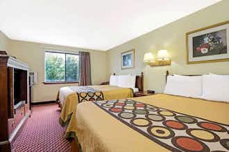 Hotel Baymont Liberty MO photo 2