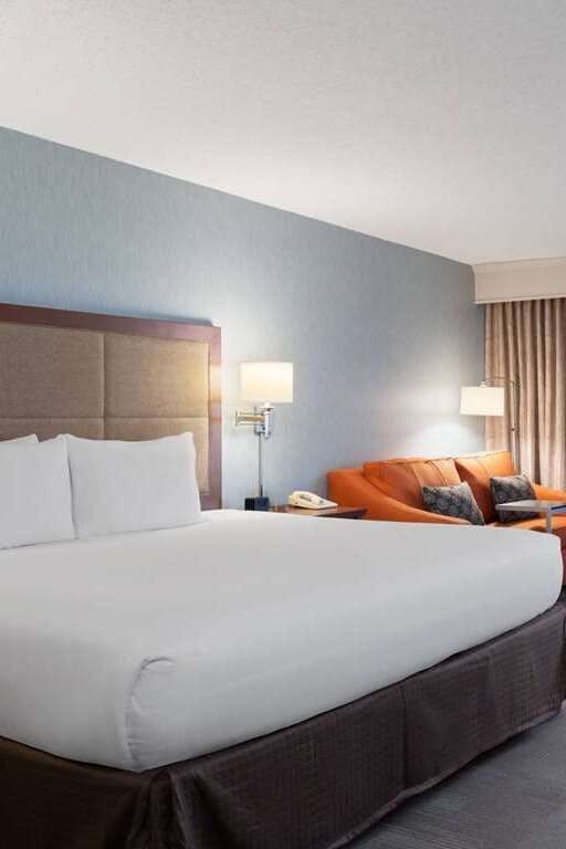 Hotel Wingate by Wyndham St. Louis Airport photo 2