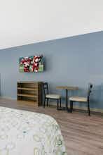 Hotel HomeTowne Studios Tampa - Airport photo 2