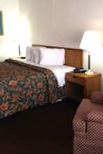 Hotel Magnuson Grand Hotel and Conference Center Tyler photo 2