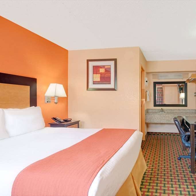 Hotel Days Inn Independence photo 2