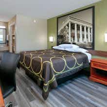 Hotel Super 8 Mobile/Tillmans Corner photo 4