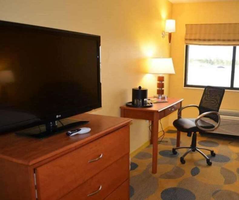 Hotel Marble Waters Hotel & Suites, Trademark by Wyndham photo 2