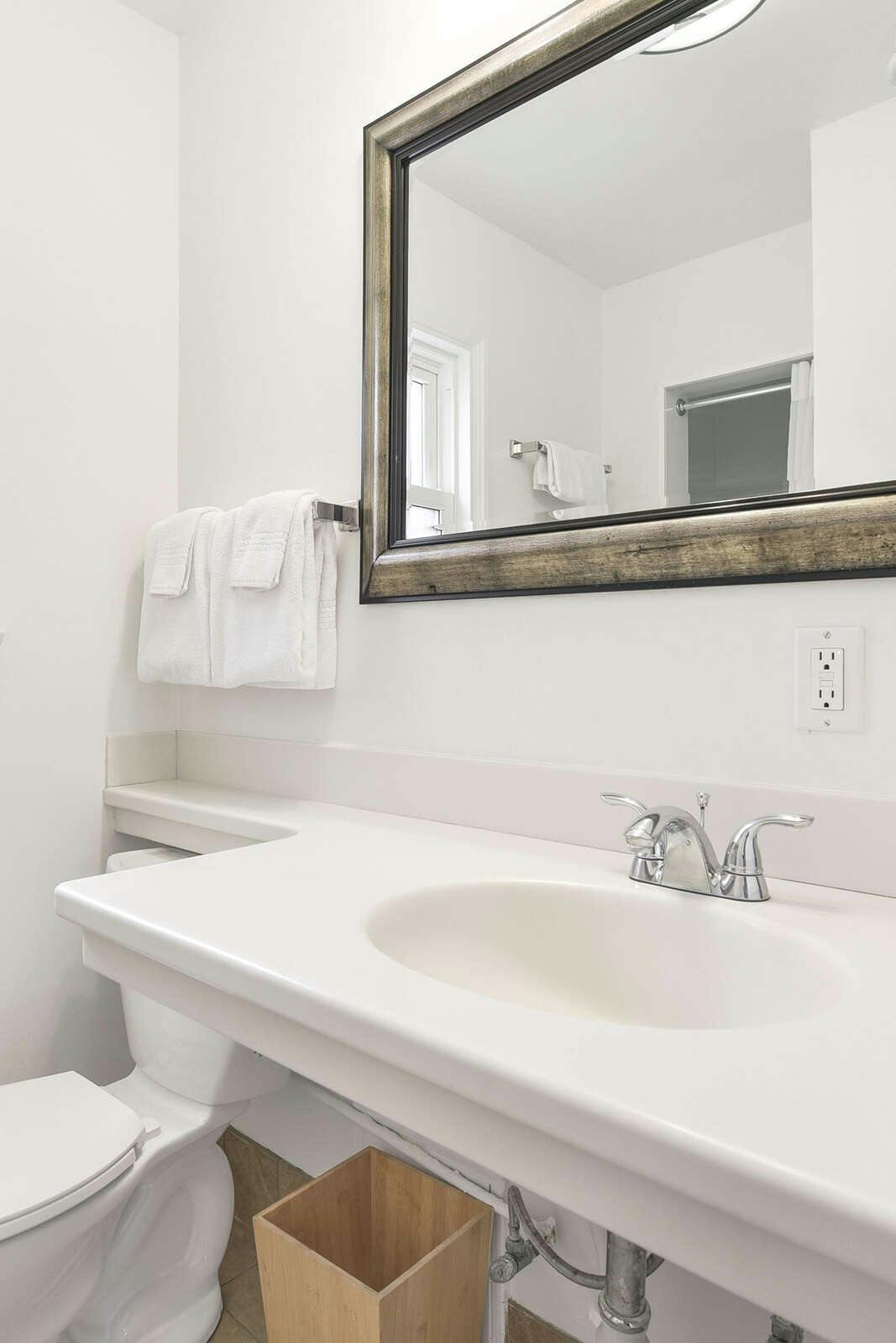 Hotel Laguna Surf Lodge by SCP Hotels photo 4