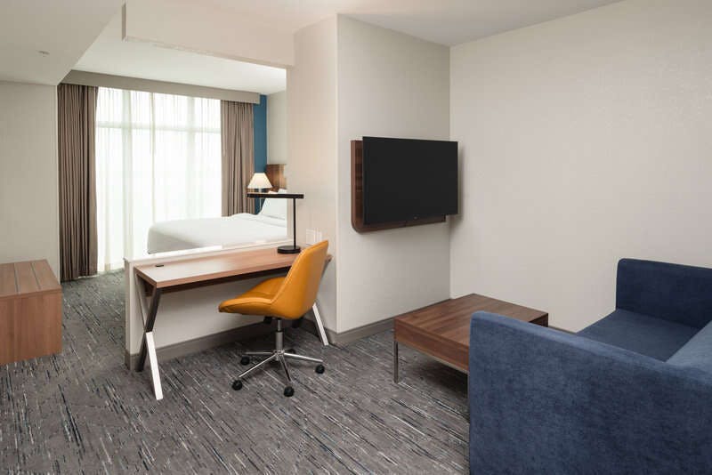 Hotel Holiday Inn Express Miami Airport Blue Lagoon Area photo 5