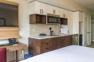 Hotel Staybridge Suites St. Catharines Conf Ctr photo 4