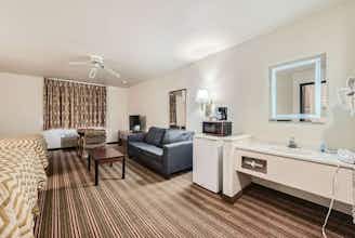 Hotel Travelodge by Wyndham Longmont photo 4