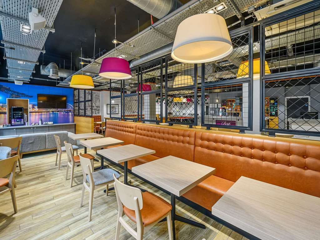 Hotel Ibis Styles Glasgow Centre George Square photo 4