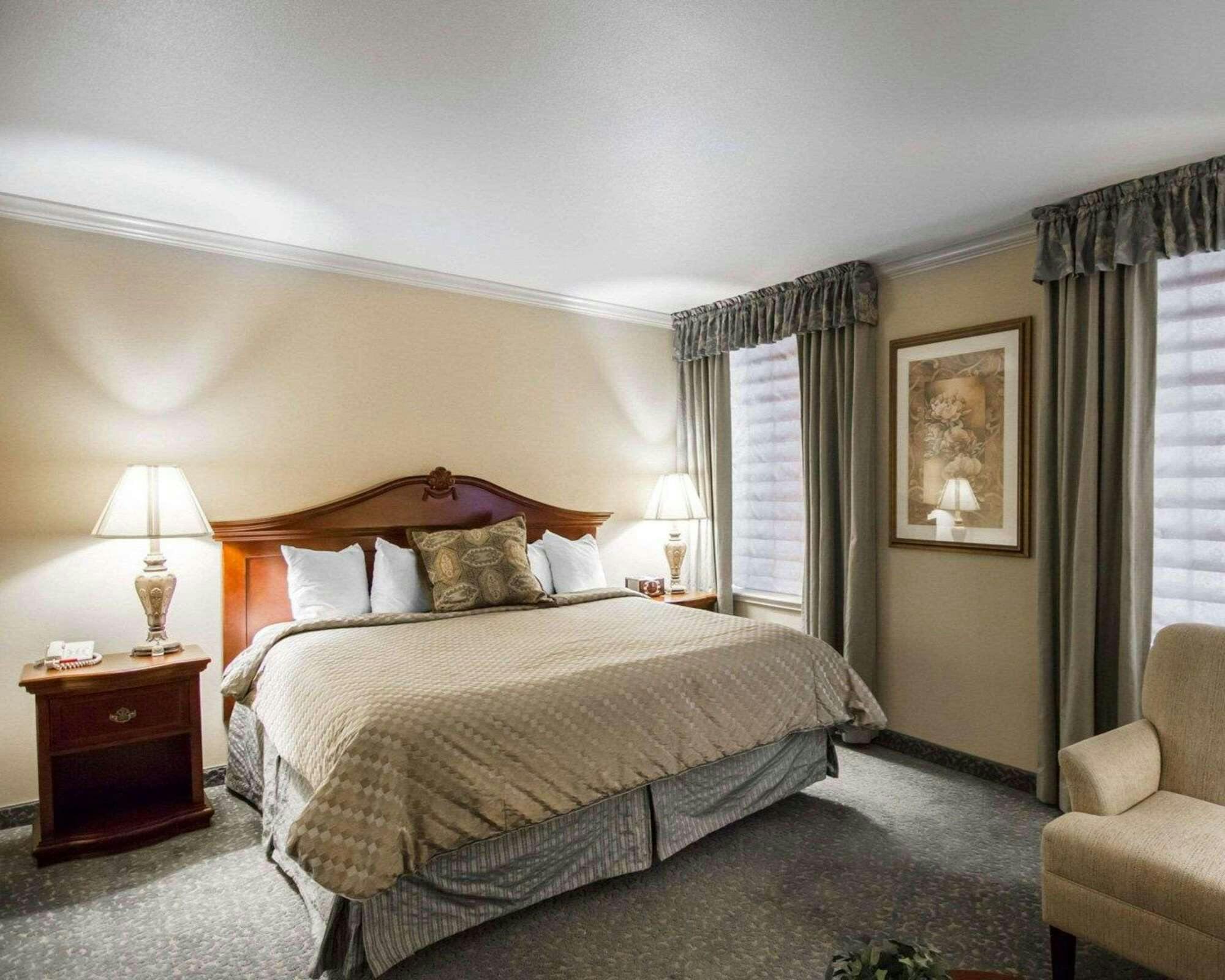 Hotel Liberty Hotel, an Ascend Collection Hotel photo 1