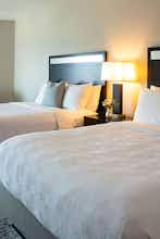 Hotel Delamar Traverse City photo 5