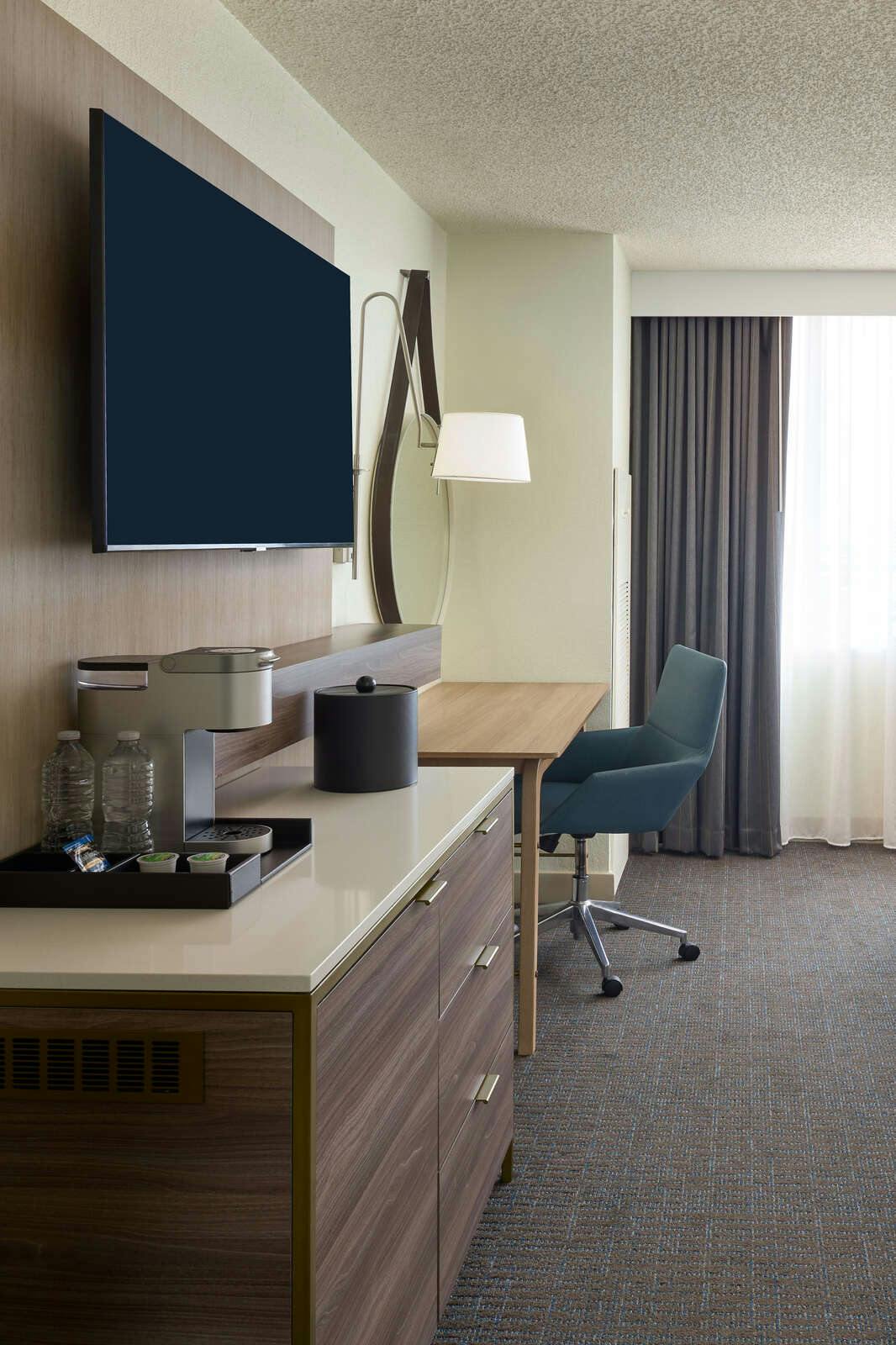 Hotel Delta Hotels by Marriott West Palm Beach photo 2