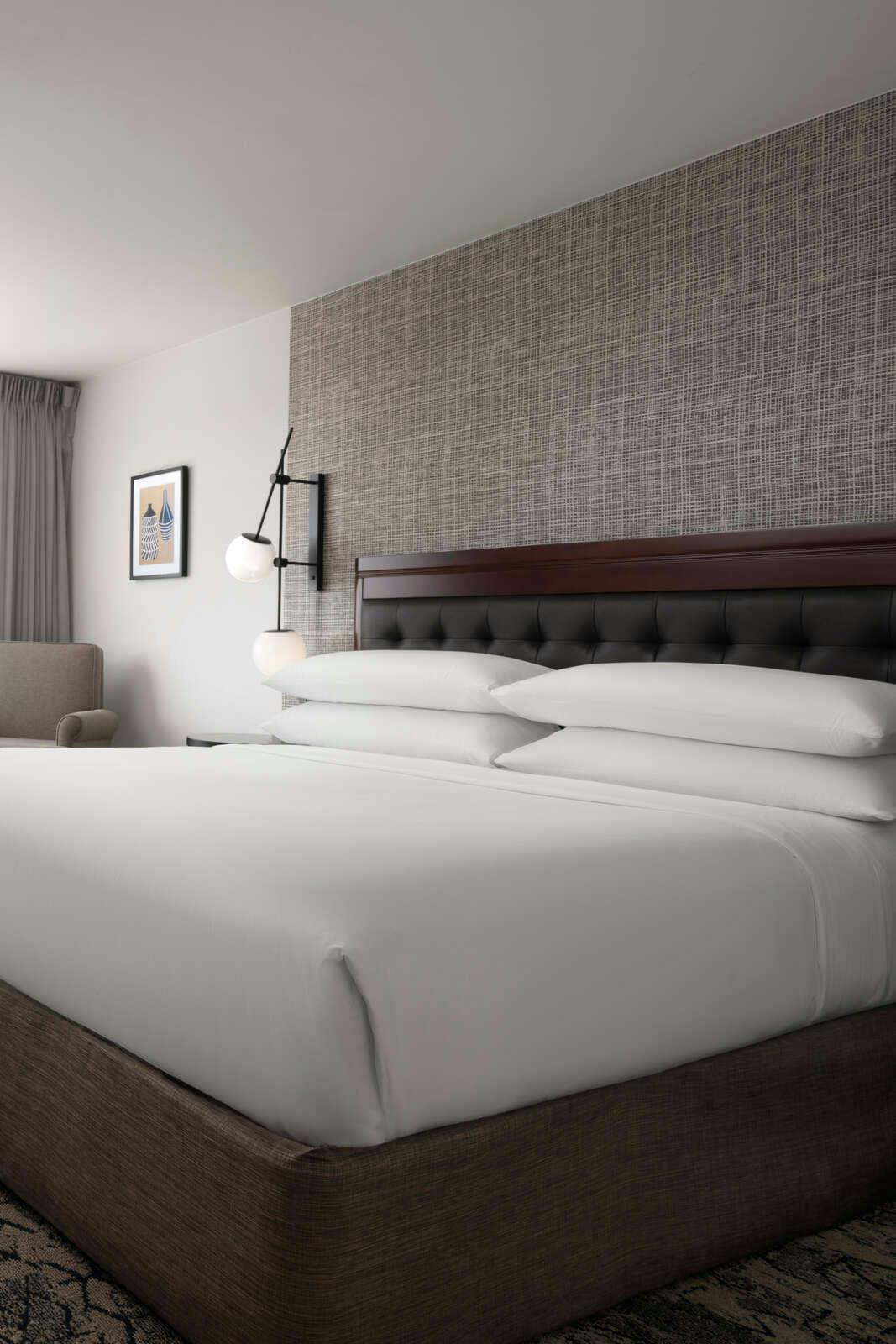 Hotel Sheraton Ontario Airport Hotel photo 1