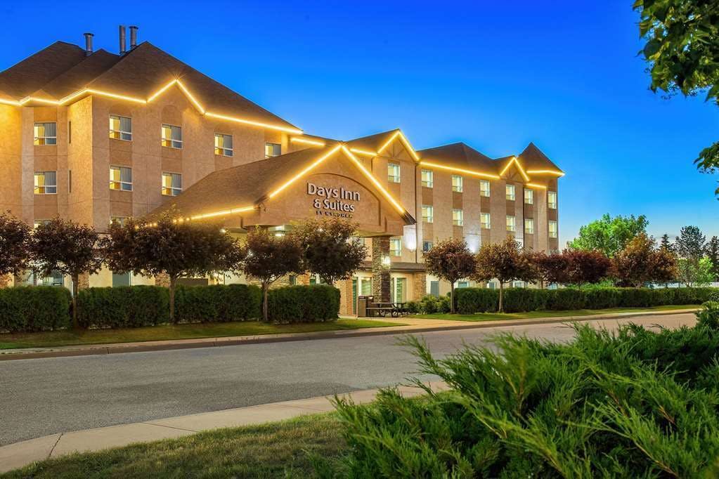 DI Suites West Edmonton