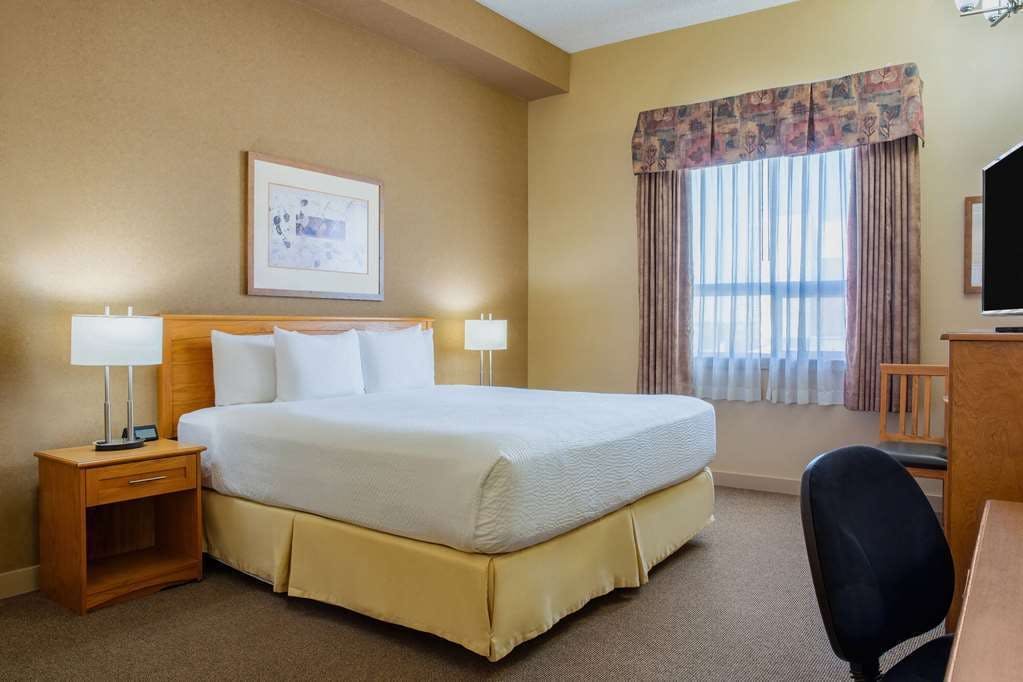 Hotel DI Suites West Edmonton photo 4