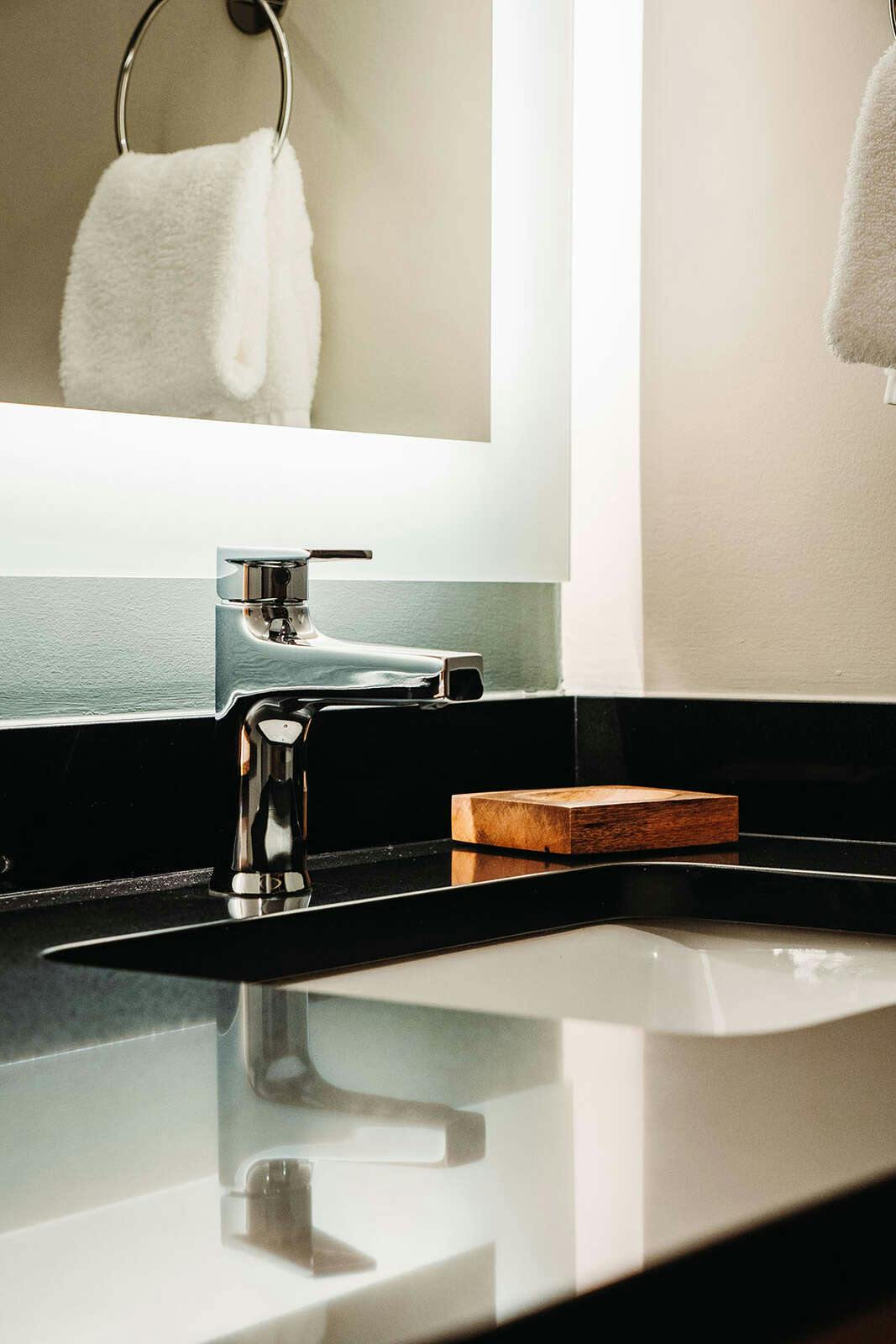 Hotel Valley River Inn photo 3