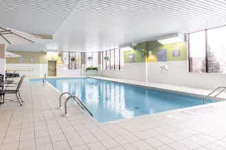 Hotel Hotel WelcomINNS Montreal-Boucherville photo 3