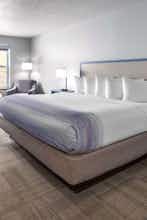 Hotel AmericInn Iron Mountain photo 2