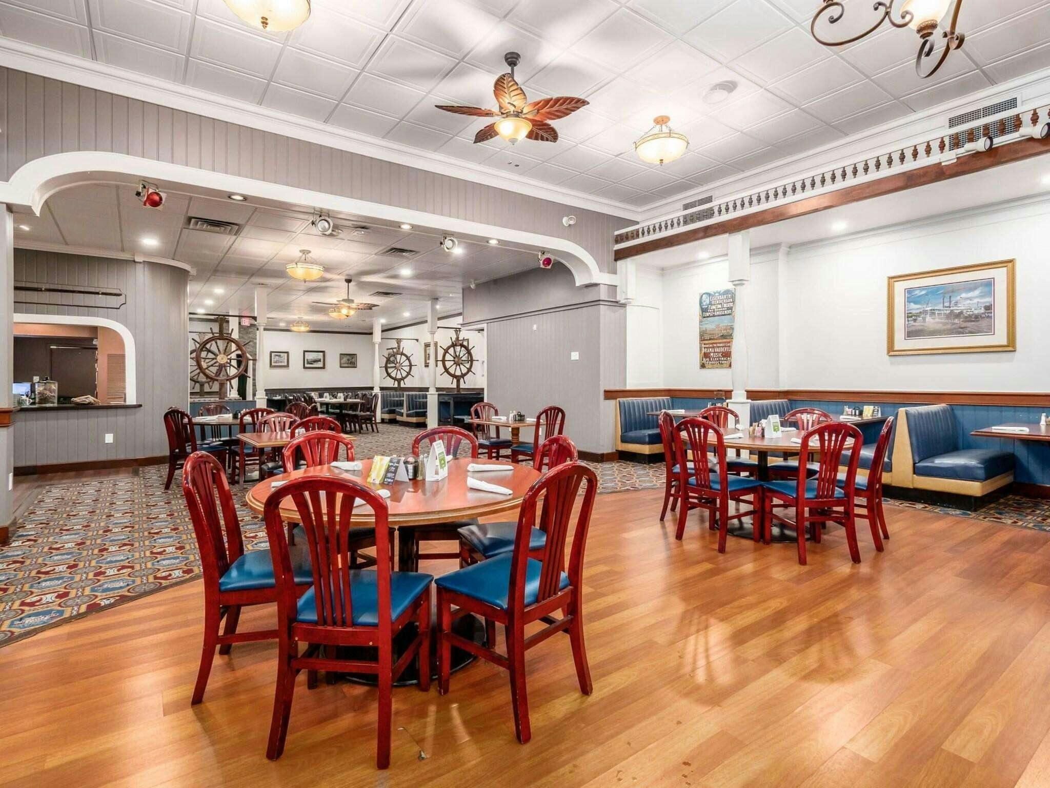 Hotel The Lafayette A grand Riverboat Era Hotel photo 3