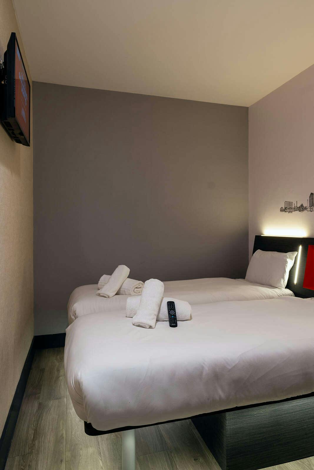 Hotel easyHotel Sheffield photo 2