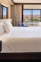 Hotel Harrah’s Laughlin - A Caesars Rewards Destination photo 2