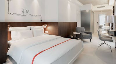 Ruby Ella Hotel & Bar