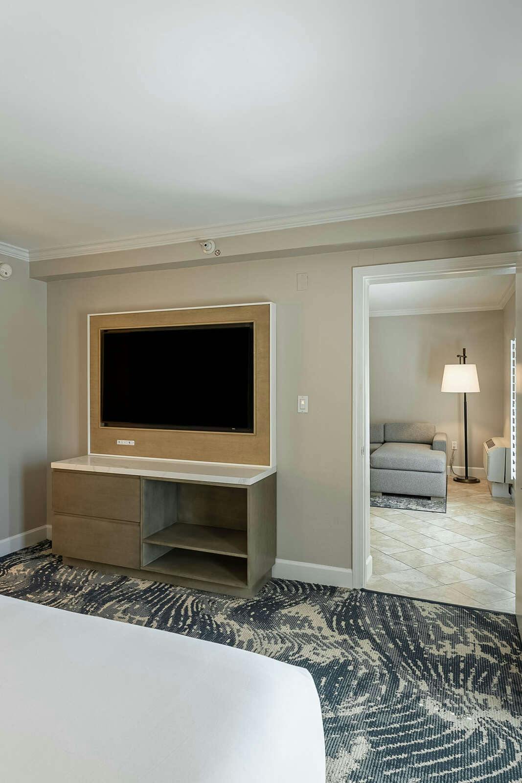 Hotel Suites- Crowne Plaza Orlando Downtown photo 2