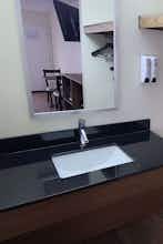 Hotel Red Roof Inn Byron photo 4