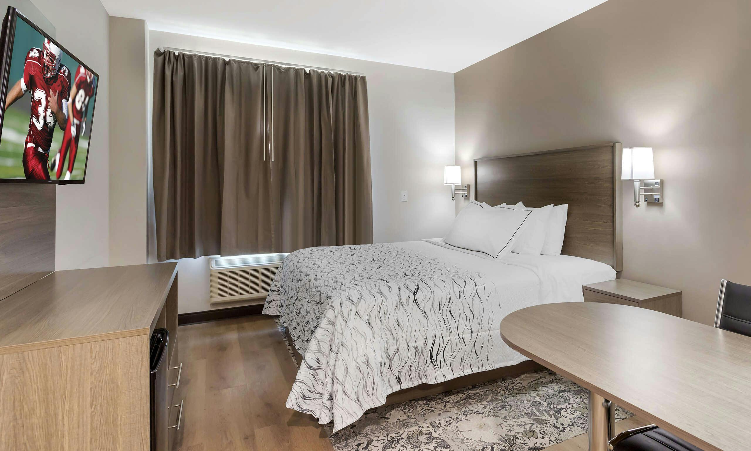 Red Roof PLUS+ Jamaica, NY - JFK Airport