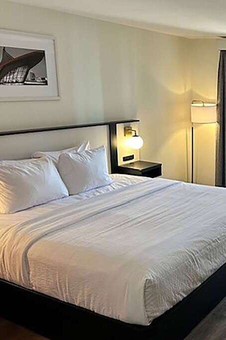 Hotel Ramada Milwaukee photo 1