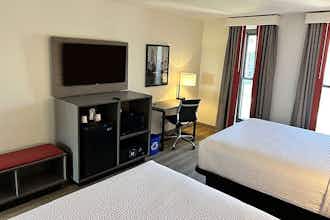 Hotel Ramada Milwaukee photo 5