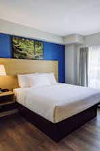 Hotel Baymont Gold River photo 1