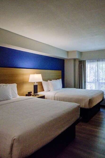 Hotel Baymont by Wyndham Gold River photo 4