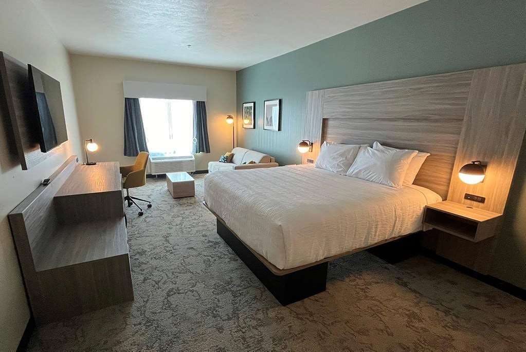 Hotel Wingate by Wyndham Kingman photo 1