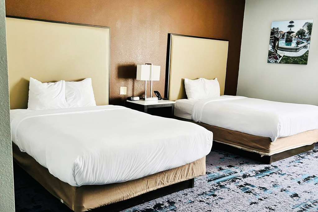 Hotel Hawthorn Chambersburg photo 2