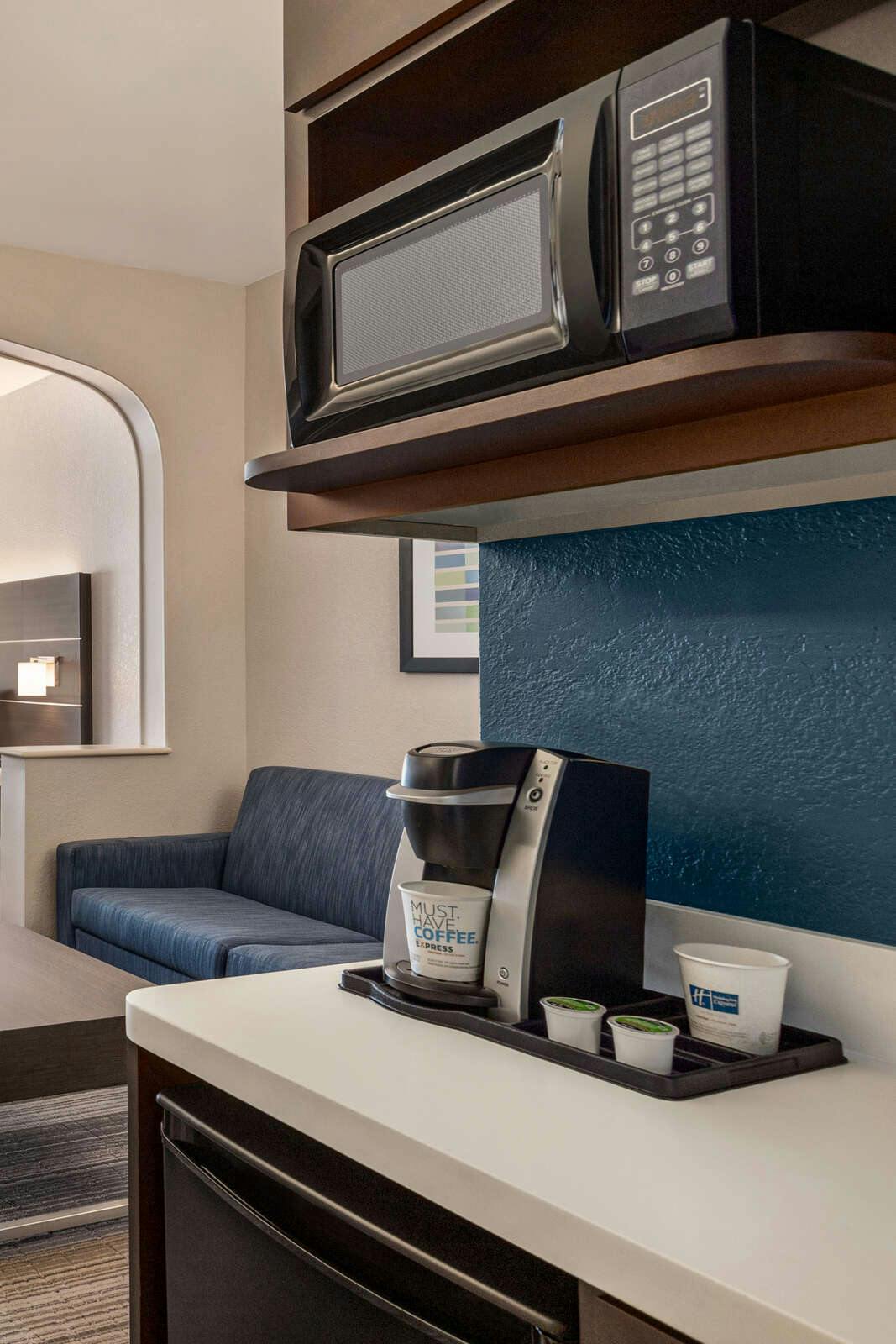 Hotel Holiday Inn Express Hotel & Suites Denver Airport photo 4