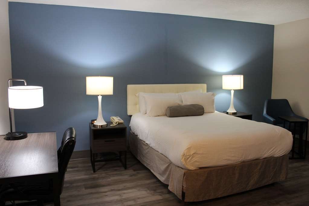 Hotel Sure Stay Plus By Best Western Windsor photo 2