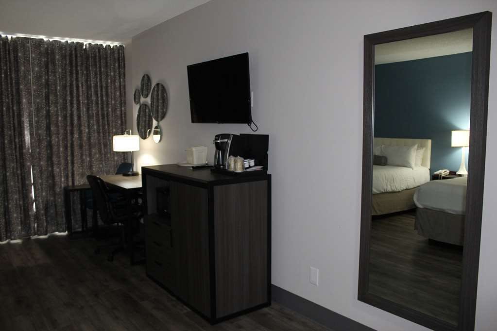 Hotel Sure Stay Plus By Best Western Windsor photo 3