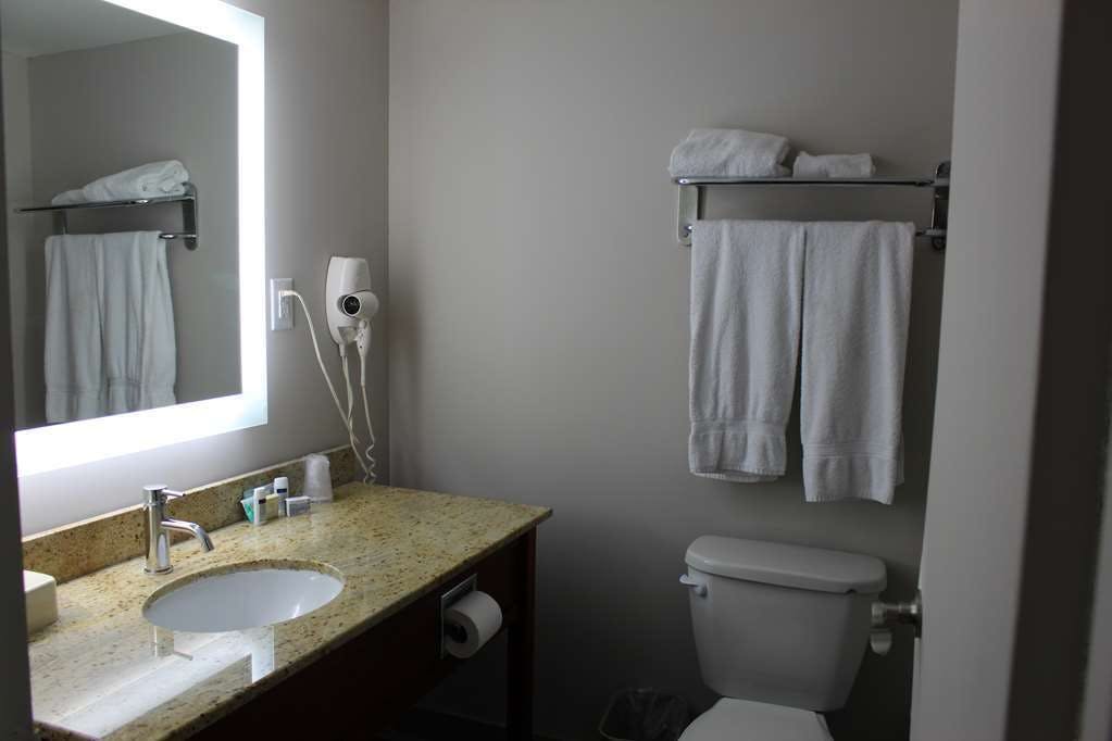 Hotel Sure Stay Plus By Best Western Windsor photo 5