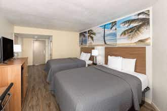 Hotel Days Inn by Wyndham Biloxi Beach photo 1