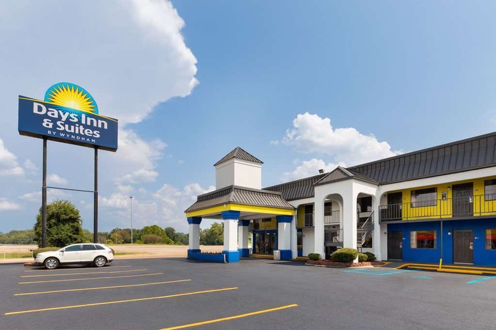 Days Inn & Suites by Wyndham Vicksburg