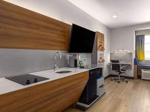 Hotel Microtel Inn & Suites by Wyndham Tracy photo 5