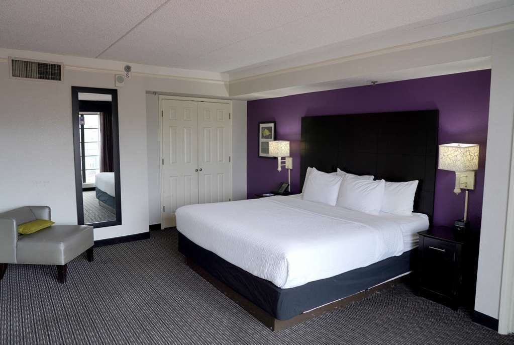 Hotel La Quinta Inn by Wyndham Fresno Yosemite photo 3