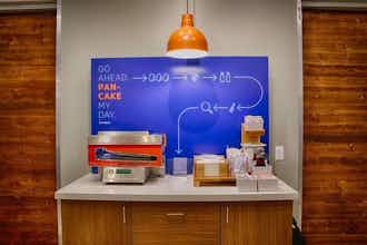 Hotel Holiday Inn Express Long Island City E – New York photo 3