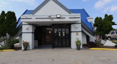 Travelodge by Wyndham Milwaukee