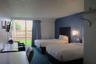 Hotel Travelodge Milwaukee photo 2