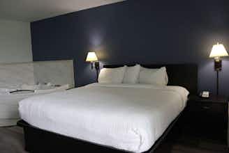 Hotel Travelodge Milwaukee photo 1