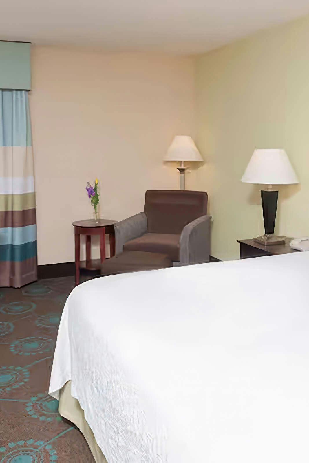 Hotel Larkspur Landing South Bend photo 5