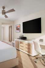 Hotel Sunseeker Resort Florida Gulf Coast, Curio by Hilton photo 2