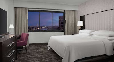 Embassy Suites by Hilton Crystal City National Airport